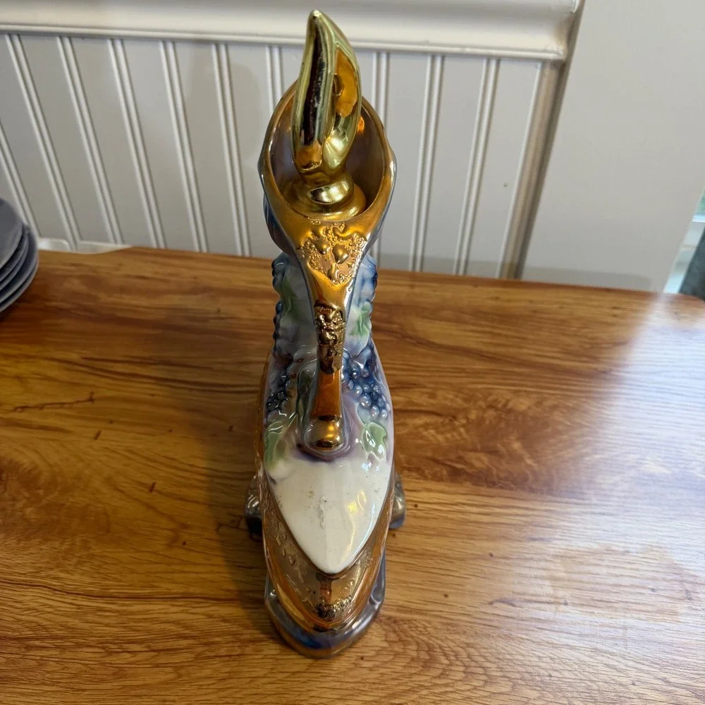 Vintage 1977 Ezra Brooks Ceramic Whiskey Decanter Japan Gold Grape Genie
